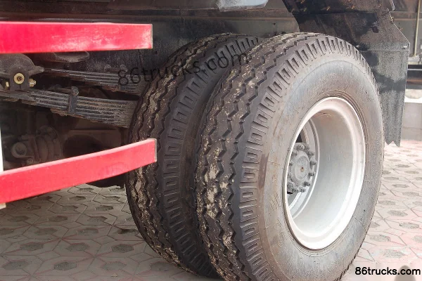 JAC Weiling camion porteur moyen 130 ch 4X2(6 roues) plateau Châssis (3) | 86Trucks