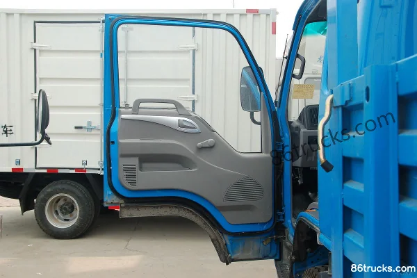 JAC Weiling camion porteur moyen 130 ch 4X2(6 roues) plateau Cabine (1) | 86Trucks