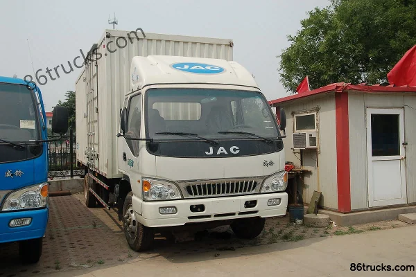 JAC Weiling 130 ch 4X2(6 roues) camion porteur fourgon cabine simple 6,2 m Extérieur (2) | 86Trucks