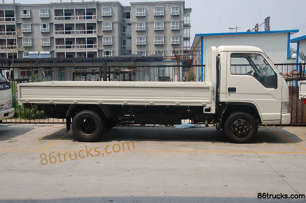 Foton Aumark N Series 95 hp 4X2(6 wheels) 4.25m single-row flatbed light truck (wide body) Exterior (2) | 86Trucks