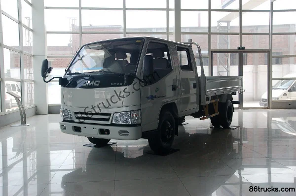 JMC Kaiyun 95hp 4X2(6 wheels) 3.1m Single Row Flatbed Light Truck Exterior (2) | 86Trucks