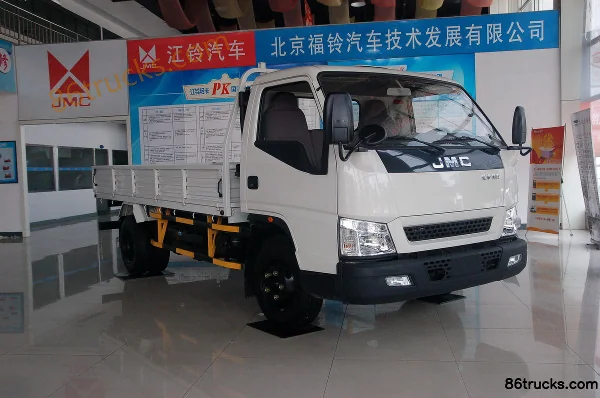 JMC Kai Rui 116 hp 4X2(6 wheels) 3.7m one-and-a-half-row flatbed light truck (wide body) Exterior (2) | 86Trucks