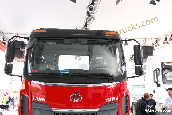 Dongfeng Liuqi New Chenglong M3B 200 hp 6X2(8 wheels) 5.6m Dump Truck Chassis Exterior (3) | 86Trucks