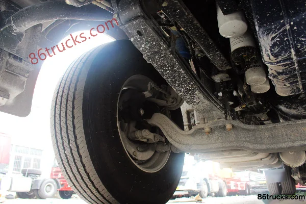 SHACMAN Delong New M3000 Lightweight Version 350hp 6X2(8 wheels) 9.5m Stake Truck (China VI) Chassis (2) | 86Trucks