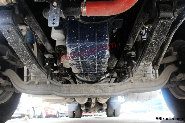 SHACMAN Delong New M3000 Lightweight Version 350hp 6X2(8 wheels) 9.5m Stake Truck (China VI) Chassis (1) | 86Trucks
