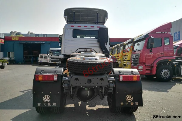 Sinotruk Hohan J5G heavy truck 310 hp 4X2(6 wheels) tractor truck Exterior (3) | 86Trucks