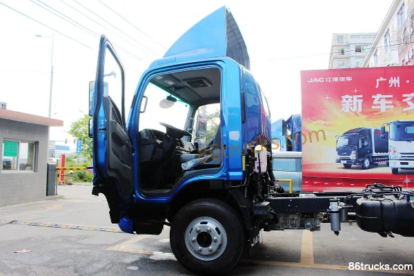 JAC Shuailing H330 152 hp 4X2(6 wheels) 4.12m single-row van light truck chassis Cab (1) | 86Trucks