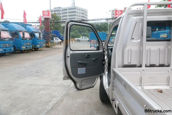 Dongfeng T3 (formerly Xiaobawang W) 1.3L 87 hp 4X2(6 wheels) Gasoline 3.05m Single Row Grating Van Mini Truck Cab (1) | 86Trucks