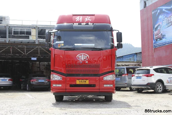 FAW Jiefang New J6P Heavy Truck Comfort Edition 350hp 4X2(6 wheels) Tractor Truck Exterior (2) | 86Trucks
