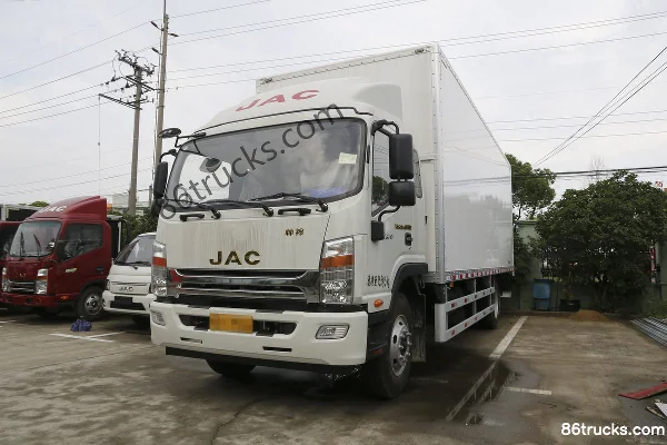 JAC Weishida W570 medium truck 160hp 4X2(6 wheels) 7.66m van cargo truck Exterior (3) | 86Trucks