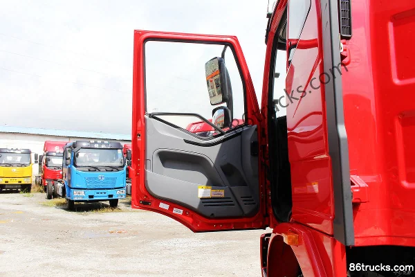 FAW Jiefang J6L camion porteur 180 ch 4X2(6 roues) châssis 6,8 m Cabine (2) | 86Trucks