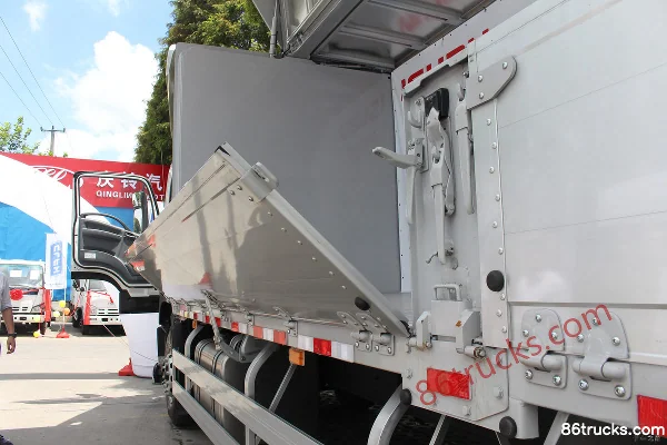 Qingling VC46 Heavy Truck 350 hp 6X4(10 wheels) 9.5m Wing Van Cargo Truck Body (2) | 86Trucks