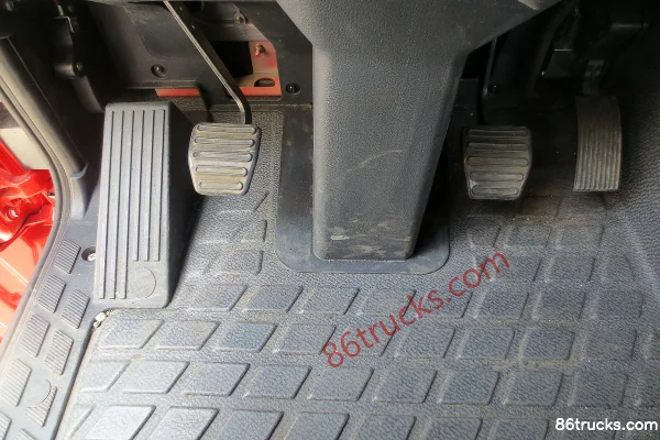 SHACMAN Delong X3000 550 ch 6X6(10 roues) tracteur routier Cabine (2) | 86Trucks