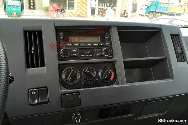 Shijun Sikate 102 hp 4X2(6 wheels) 3.8m Single Row Flatbed Light Truck Cab (3) | 86Trucks