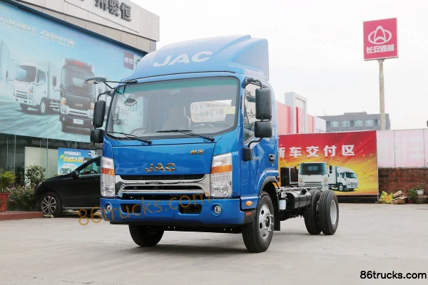 JAC Shuailing H330, édition hommage, 130 ch 4X2(6 roues) châssis de camion léger à fourgon monoplace de 4,12 m Extérieur (3) | 86Trucks