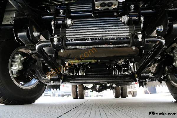 Yuejin Chaoyue C300 125hp 4X2(6 wheels) Refrigerated Truck Chassis (1) | 86Trucks