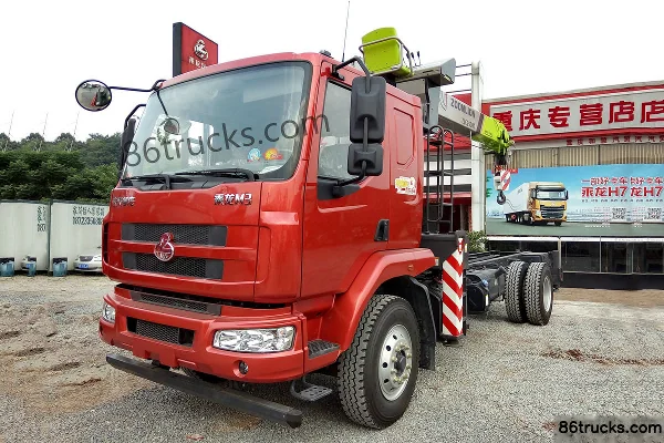 Dongfeng Liuqi Chenglong M3 180 ch 4X2(6 roues) Camion avec grue auxiliaire Extérieur (2) | 86Trucks