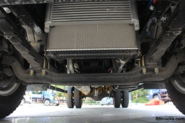 JAC Junling V7 156 hp 4X2(6 wheels) 4.845 m Single Row Flatbed Light Truck Chassis (1) | 86Trucks