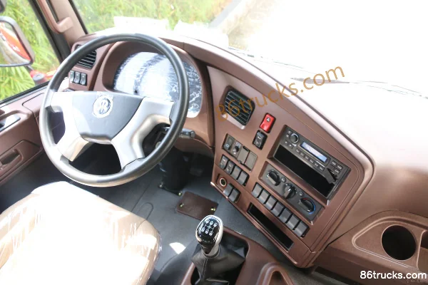Sinotruk Steyr M5G Heavy Truck 340hp 8X4(12 wheels) 9.6m Cargo Truck Chassis Cab (2) | 86Trucks