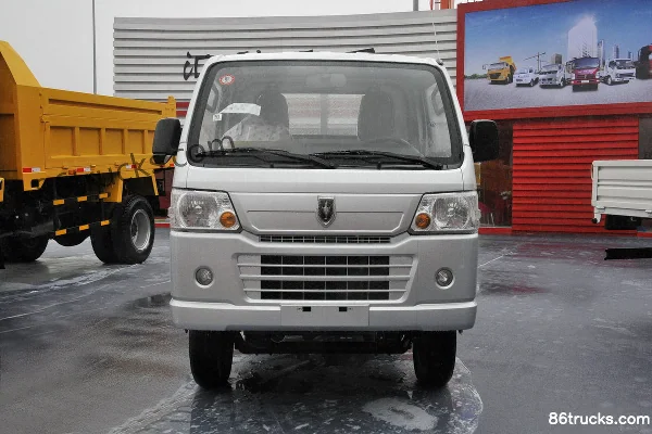 Jinbei Lingshun 69hp 4X2(6 wheels) Gasoline 3m Single Row Flatbed Mini Truck Exterior