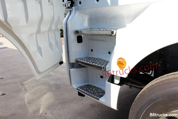 Sinotruk Sitrak C7H Heavy Truck 400hp 6X4(10 wheels) Tractor Truck Cab (3) | 86Trucks