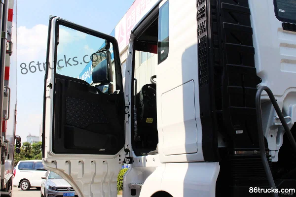 Sinotruk Sitrak C7H Heavy Truck 400hp 6X4(10 wheels) Tractor Truck Cab (1) | 86Trucks