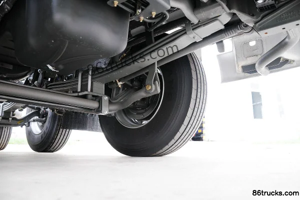Sinotruk Sitrak SITRAK C7H poids lourd 400 ch 6X2(8 roues) Tracteur routier (ZZ4256V25CHD1B/V7GB-T) Châssis (2) | 86Trucks