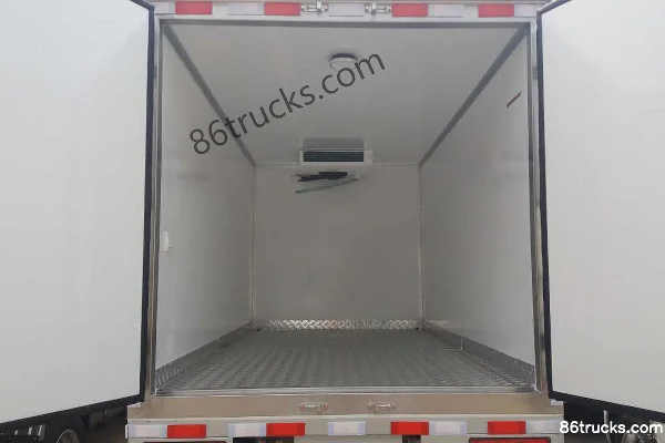 Changan Light Truck Shenqi T20 116 ch 4X2(6 roues) Camion frigorifique Cabine (3) | 86Trucks