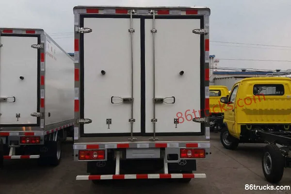 Changan Light Truck Shenqi T20 116 ch 4X2(6 roues) Camion frigorifique Cabine (1) | 86Trucks