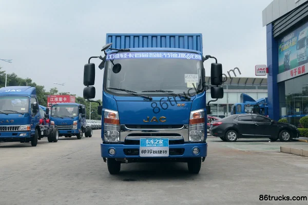 JAC Shuailing K340 120 hp 4X2(6 wheels) 3.2m Double Row Van Light Truck Exterior (2) | 86Trucks