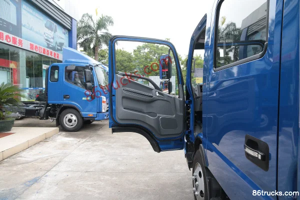 JAC Shuailing K340 120 hp 4X2(6 wheels) 3.2m Double Row Van Light Truck Cab (2) | 86Trucks