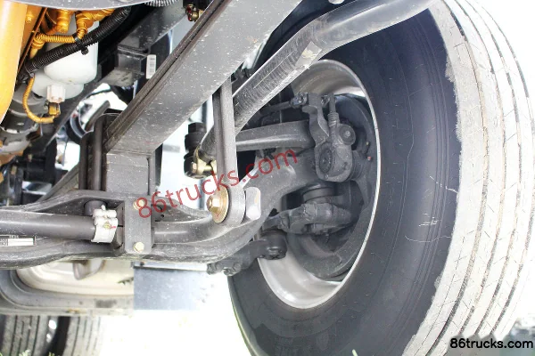 Dongfeng Liuqi Chenglong H7 poids lourd 450 ch 6X2R tracteur routier express (essieu relevable) Châssis (3) | 86Trucks