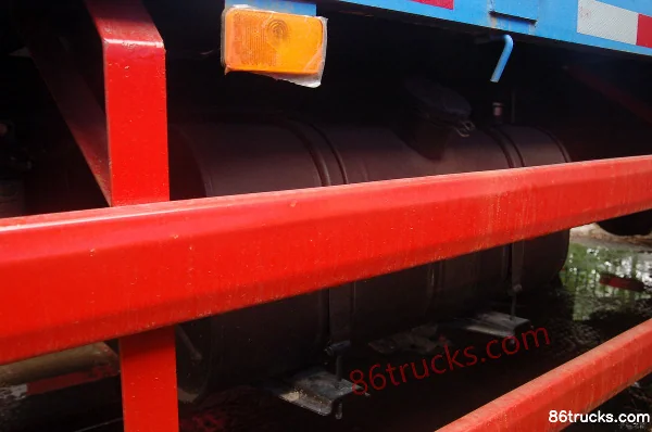 FAW Jiefang Qingdao Sailong camion porteur 120 ch 4X2(6 roues) 6,1 m plateau à ridelles Châssis (3) | 86Trucks