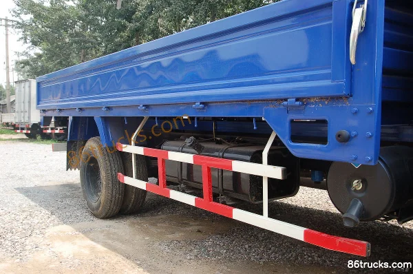 BAIC Qiling 108hp 4X2(6 wheels) 4.25m single-row flatbed light truck Body (3) | 86Trucks