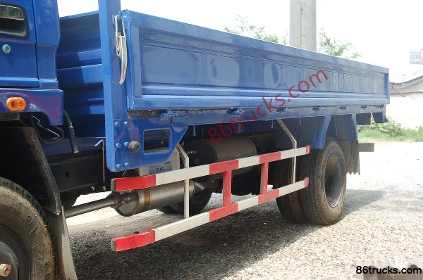 BAIC Qiling 108hp 4X2(6 wheels) 4.25m single-row flatbed light truck Body (1) | 86Trucks