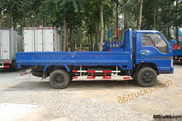 BAIC Qiling 108hp 4X2(6 wheels) 4.25m single-row flatbed light truck Exterior (3) | 86Trucks