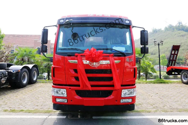 FAW Jiefang Qingdao Long V 196 hp 4X2(6 wheels) Chemical Liquid Transport Truck (Chengliwei Brand) Exterior