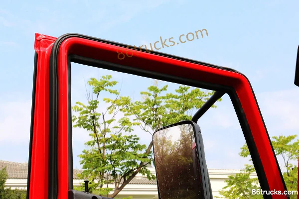 FAW Jiefang Qingdao Long V 180 ch 4X2(6 roues) camion plateau (marque Chengliwei) Cabine (2) | 86Trucks