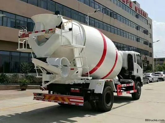 Dayun Yuntu 160hp 4X2(6 wheels) 3.57m³ Concrete Mixer Truck Exterior (3) | 86Trucks