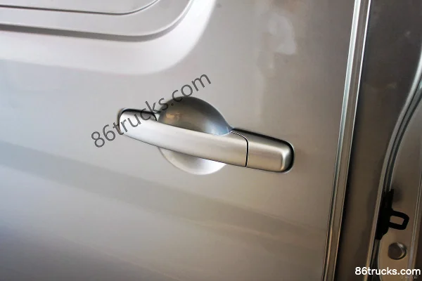 Changan véhicule léger Ruixing M80 modèle 2016 109 ch 1,5 L fourgon fermé Caisse (2) | 86Trucks