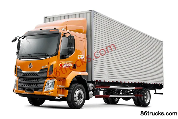 Dongfeng Liuqi New Chenglong M3 Medium Truck 210 hp 4X2(6 wheels) 6.75m Cargo Truck Exterior (2) | 86Trucks