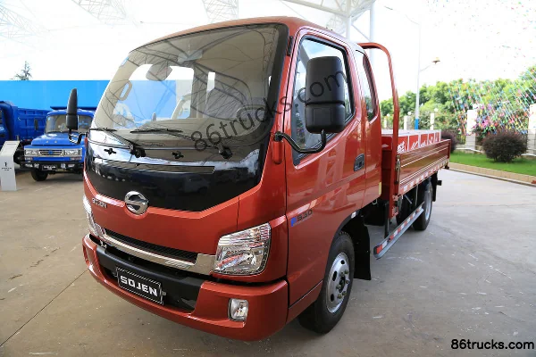 Shijun F530 102hp 4X2(6 wheels) 3.8m Cab Chassis Light Truck Exterior (2) | 86Trucks