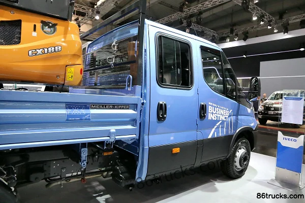 IVECO Daily 205hp 4X2(6 wheels) Semi-Sleeper Flatbed Cargo Truck Body (3) | 86Trucks
