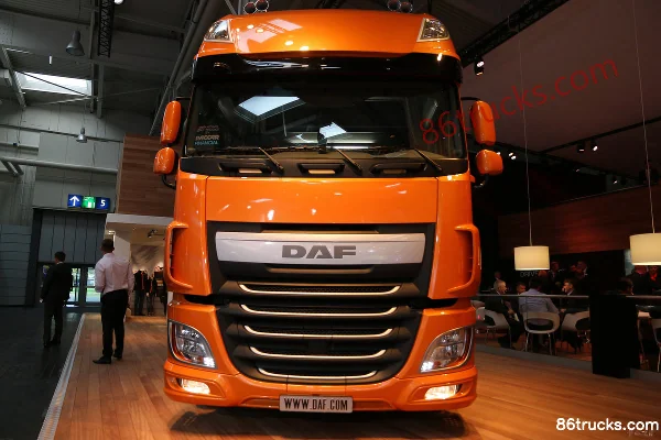 DAF XF Heavy Truck 462hp 4X2(6 wheels) Tractor Truck Exterior (2) | 86Trucks