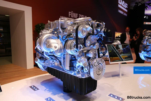 PACCAR PX-7 295hp 6.7L China VI Diesel Engine Exterior (2) | 86Trucks