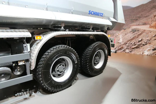 Renault Kerax Heavy Truck 480hp 8X4(12 wheels) Dump Truck Chassis (3) | 86Trucks