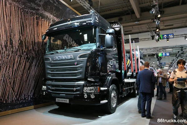 Scania R-Series Heavy Truck 580hp 6X4(10 wheels) Timber Transport Truck (Model R580 LB6X4MSA) Exterior (3) | 86Trucks