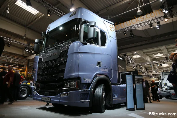 Scania série S tracteur routier 580 ch 6X4(10 roues) 6X4R (modèle S580 A6X2/4NA) Extérieur (3) | 86Trucks