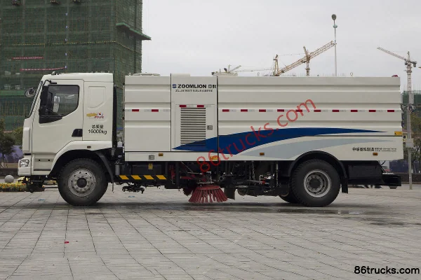 Dongfeng Liuqi Chenglong 210 ch 4X2(6 roues) road sweeper Extérieur (3) | 86Trucks