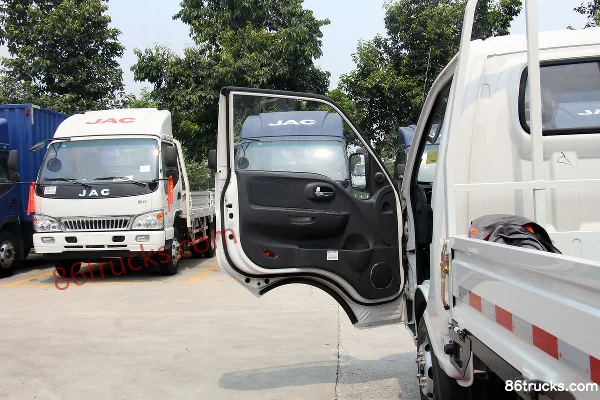 JAC Kangling X5 Comfort Gasoline 1.3L 87hp 4X2(6 wheels) 3.1m Mini Truck Cab (2) | 86Trucks